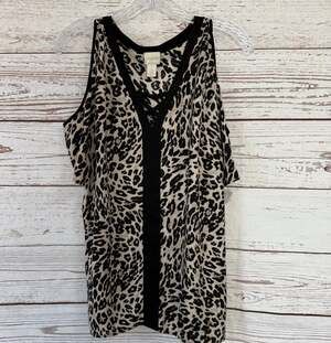 Chico's Women's Leopard Print Cold Shoulder Top Size 1